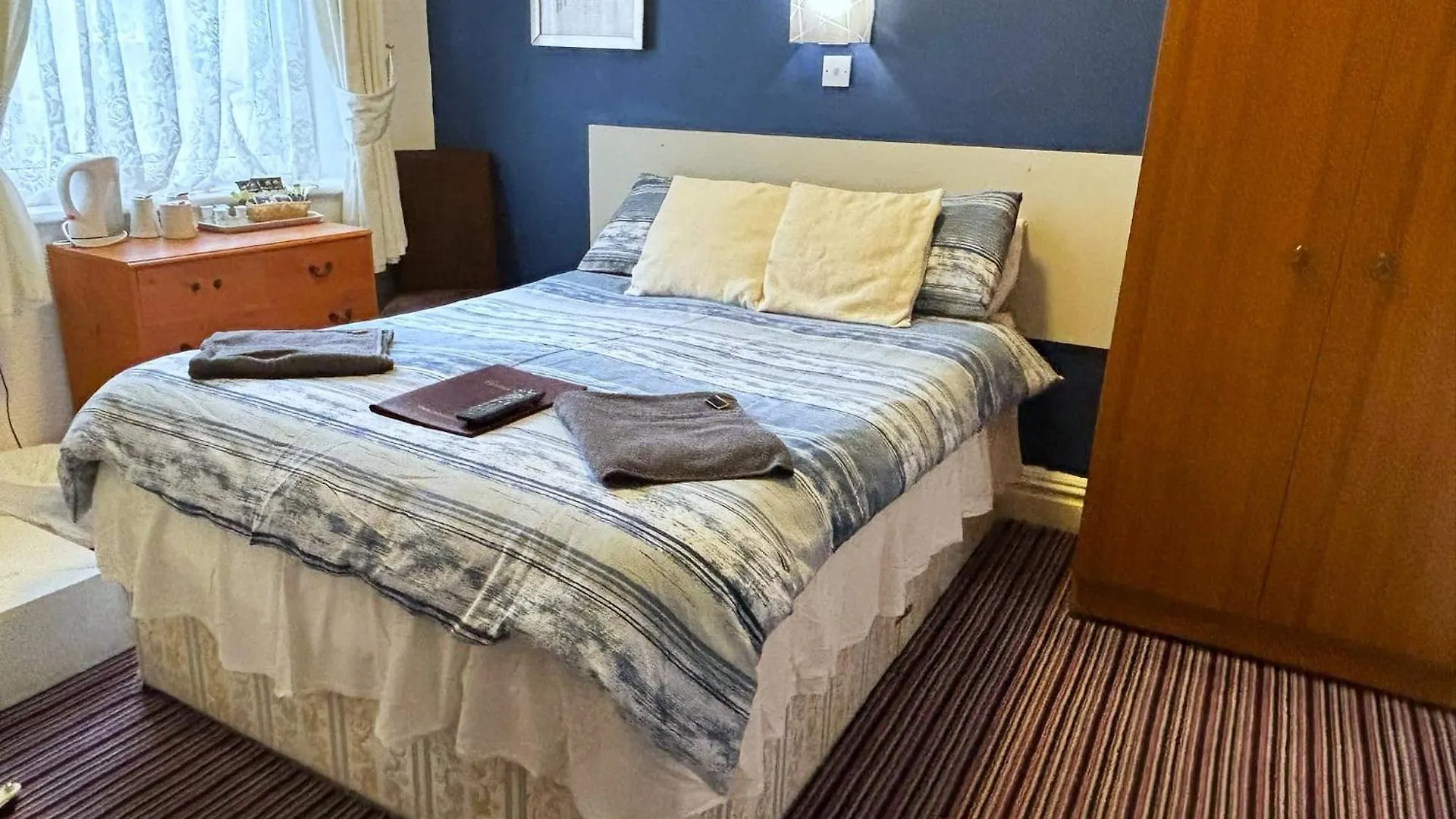 The Ferndale Hotel Blackpool Bed & Breakfast